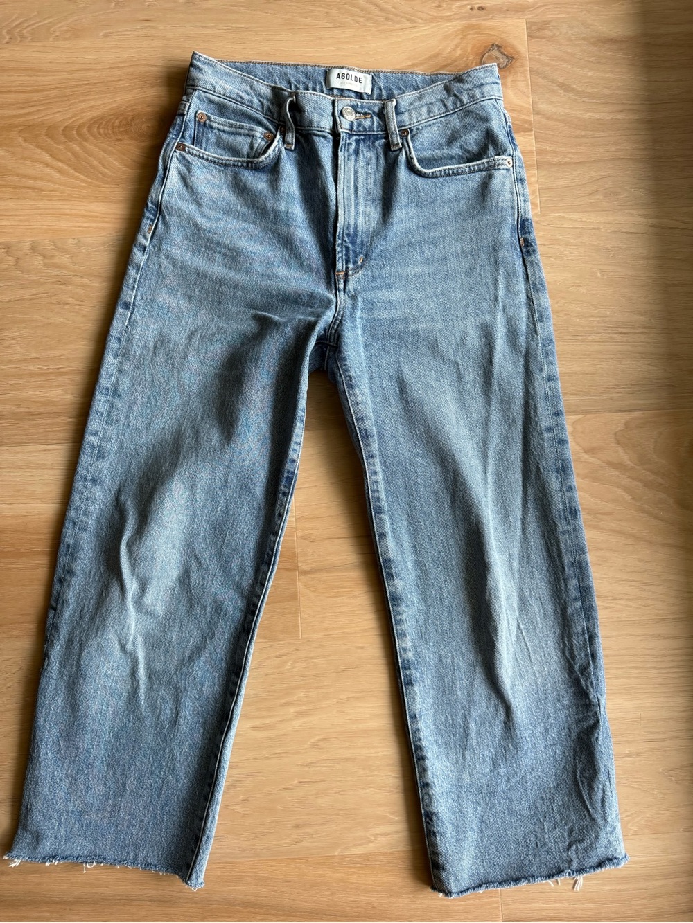 Agolde Women’s Light Wash Cropped Jeans